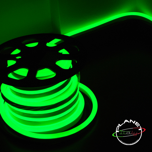 Led neon flex strip led RGB IP68 illuminazione led flessibile 5 metri 300 led 24vdc Led neon flex strip led RGB IP68 illuminazione led flessibile 5 metri 300 led 24vdc